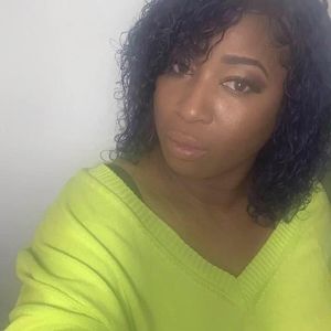 Meet your Posher, Carla